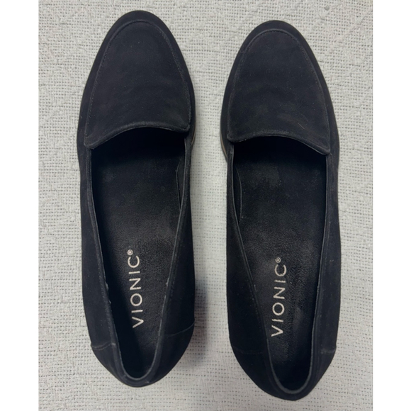 EUC Vionic “Ava” Black Suede Wedge Pump Apron Toe Size 9 Normcore Preppy - Picture 5 of 8